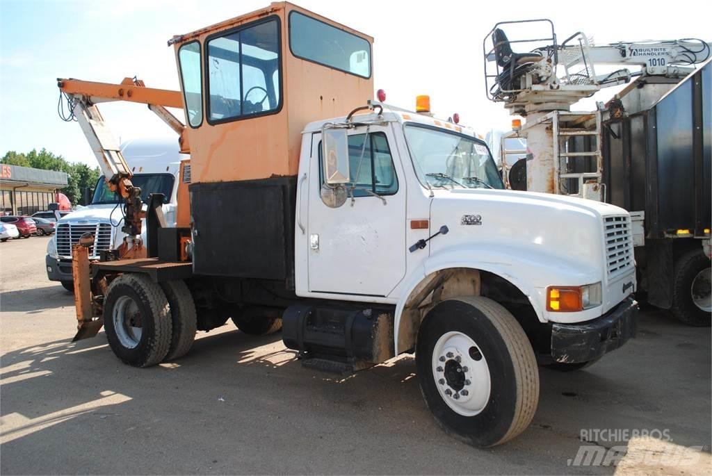International 4700 Kranwagen
