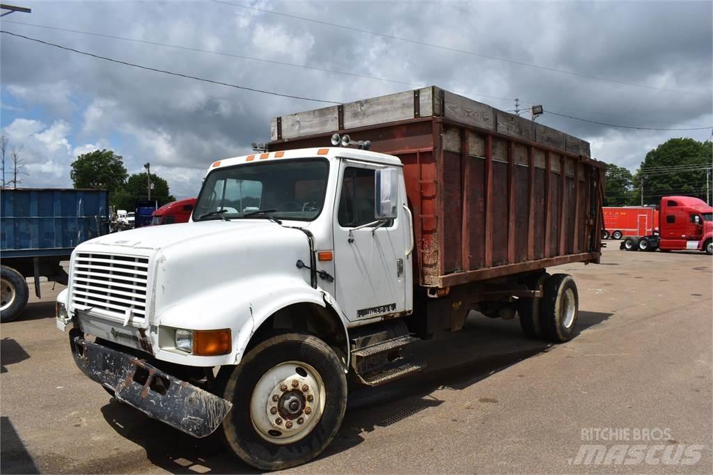 International 4900 Kipper