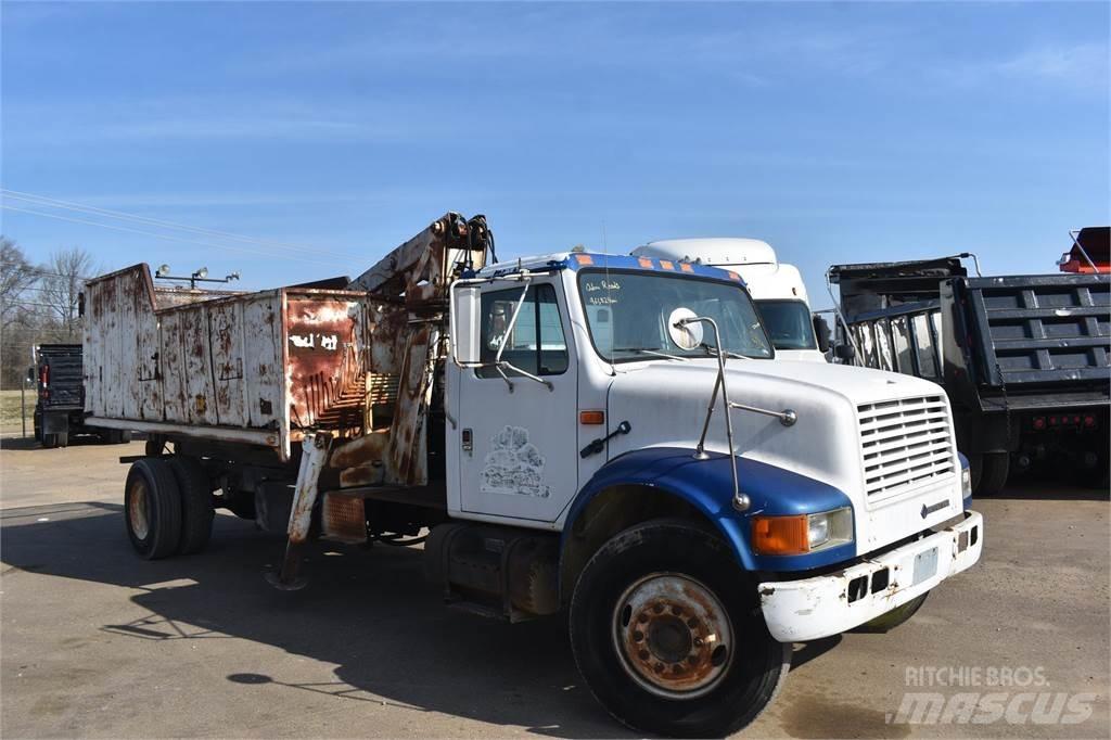 International 4900 Kranwagen