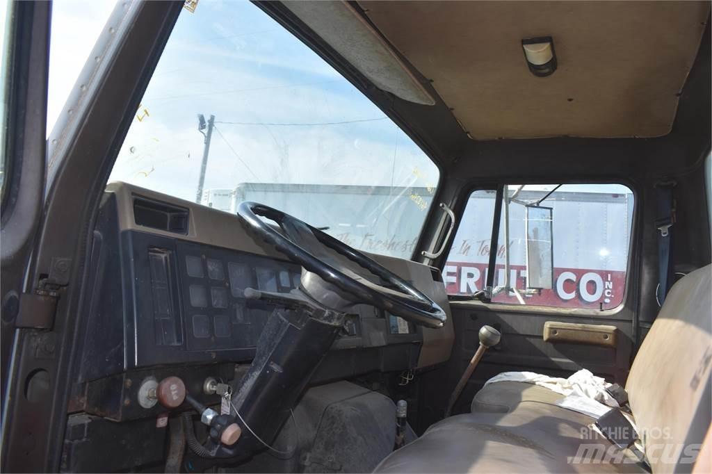International 4900 Kranwagen
