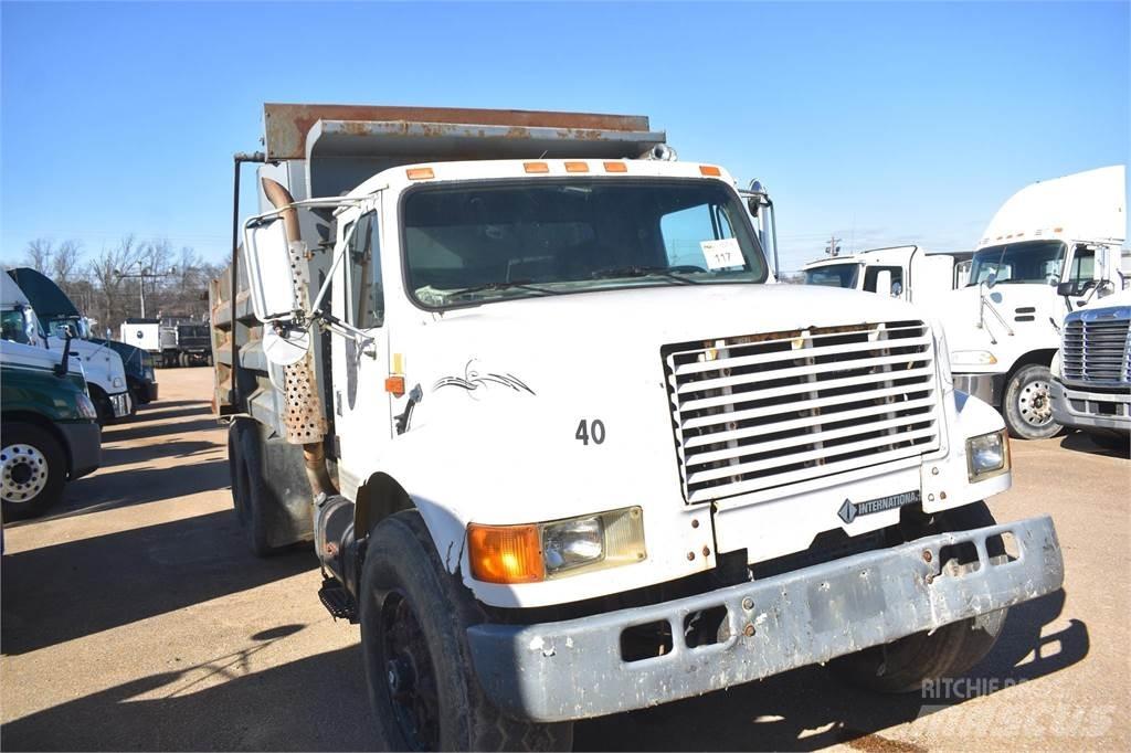 International 4900 Kipper