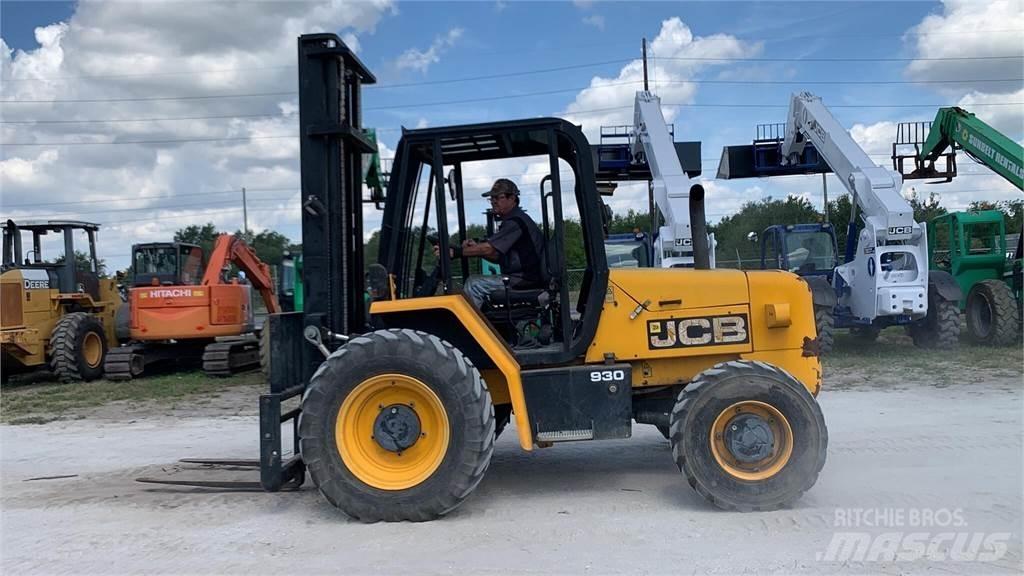 JCB 930 Geländestapler