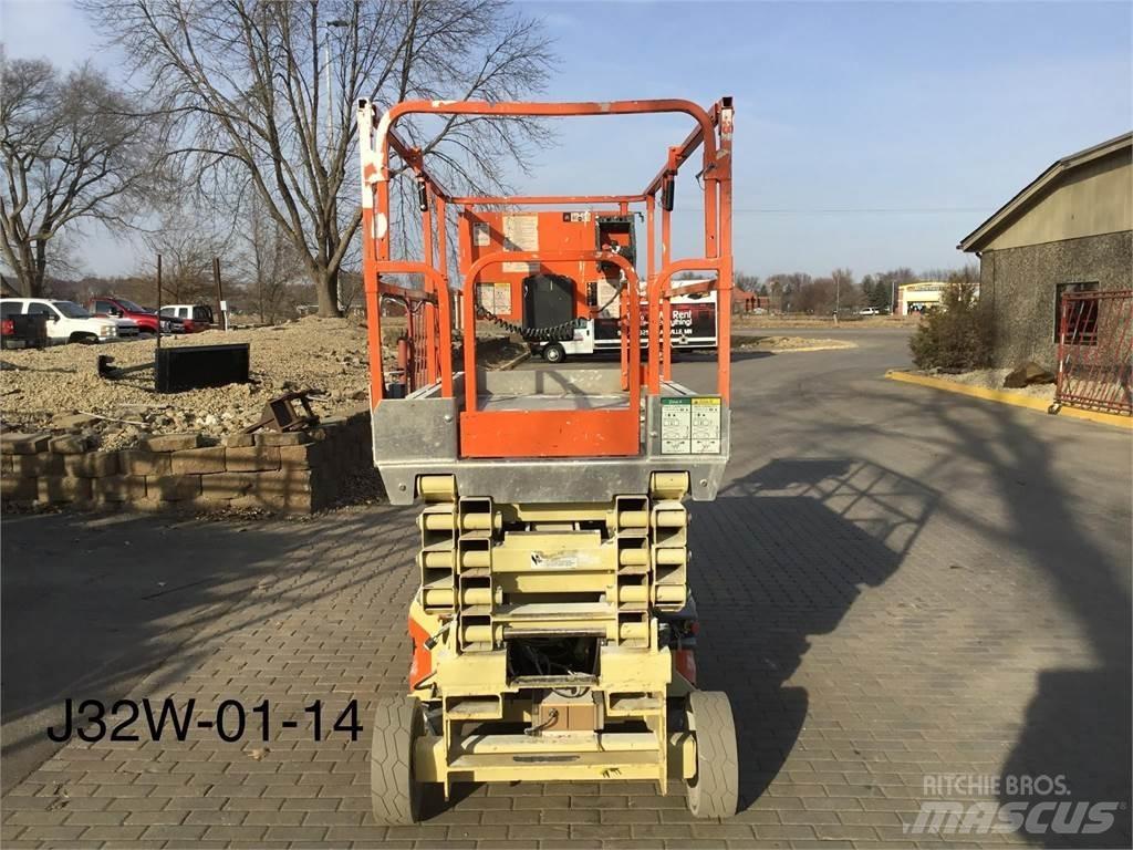JLG 3246ES Scheren-Arbeitsbühnen