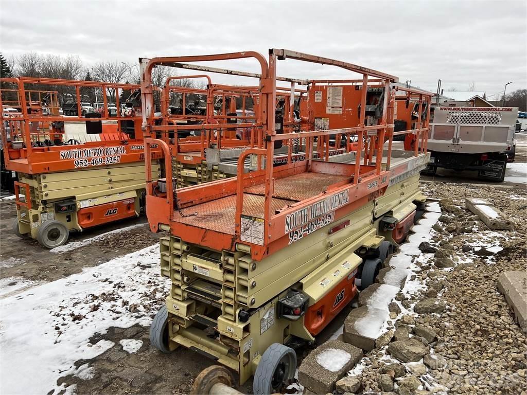 JLG 3246ES Scheren-Arbeitsbühnen
