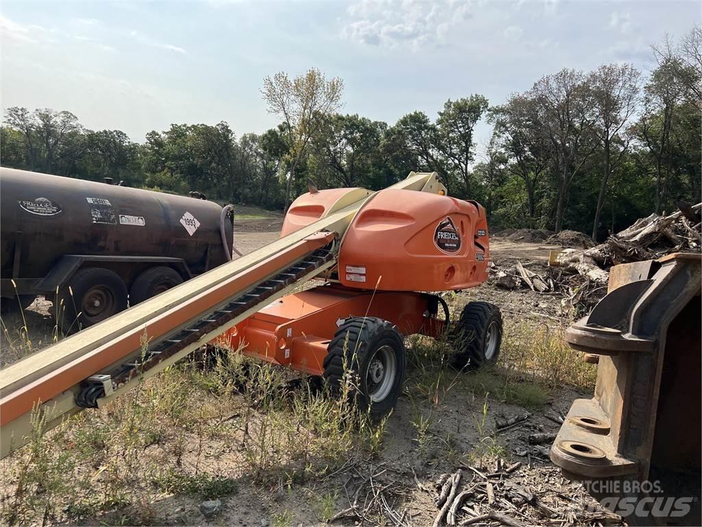 JLG 400S Teleskopbühnen
