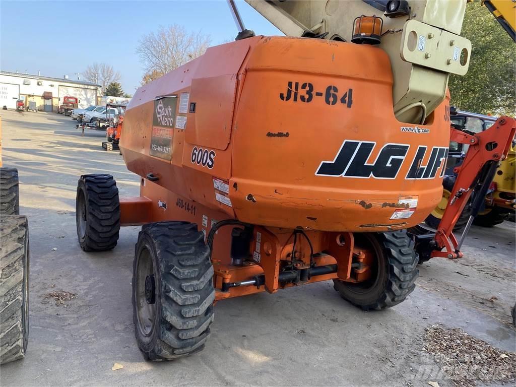 JLG 600S Teleskopbühnen