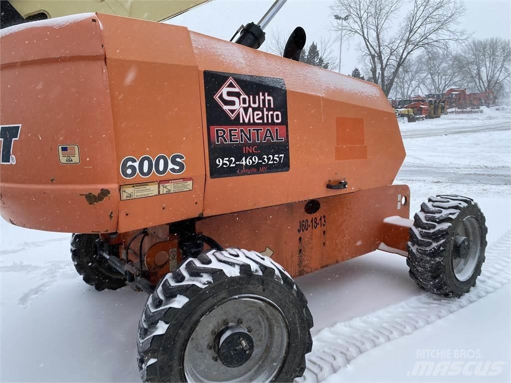 JLG 600S Teleskopbühnen