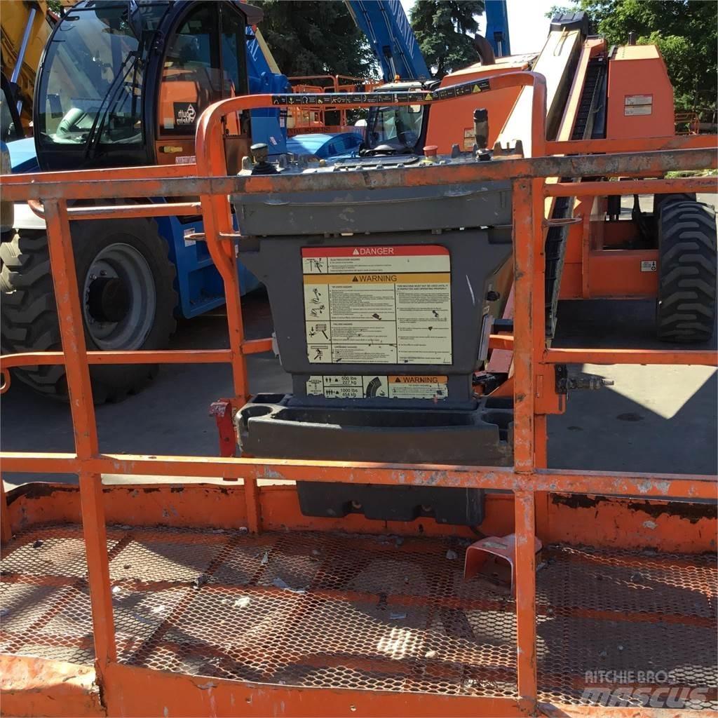 JLG 600S Teleskopbühnen