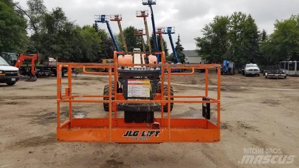 JLG 600S Teleskopbühnen