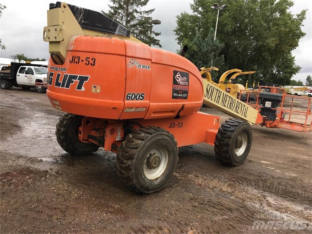 JLG 600S Teleskopbühnen
