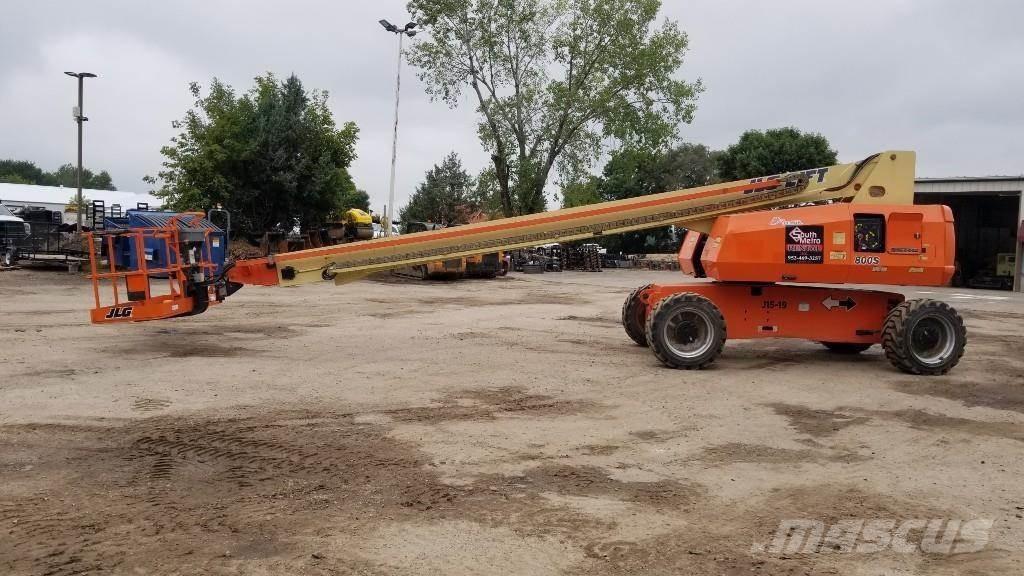 JLG 800S Teleskopbühnen