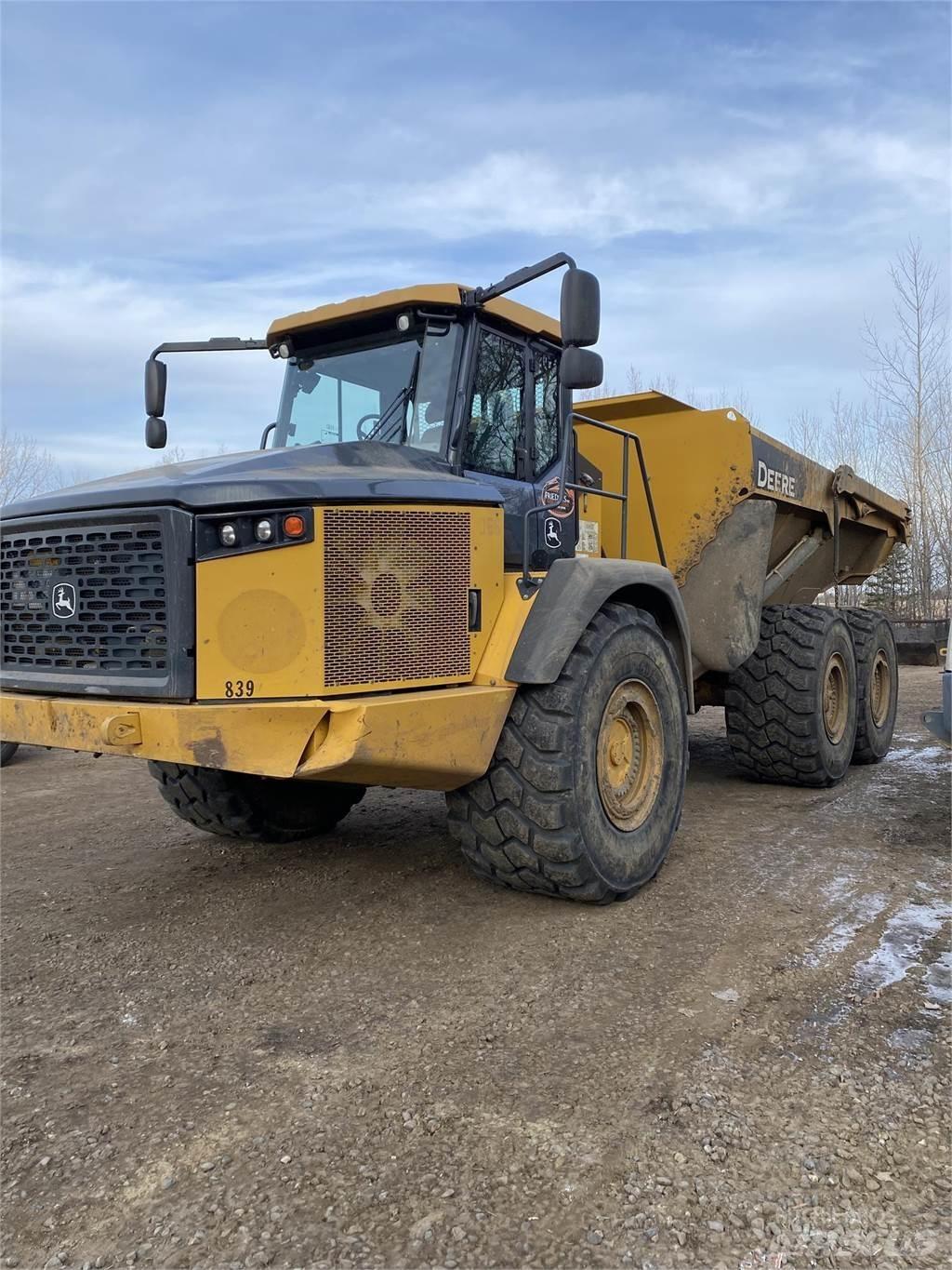 John Deere 410E Dumper - Knickgelenk