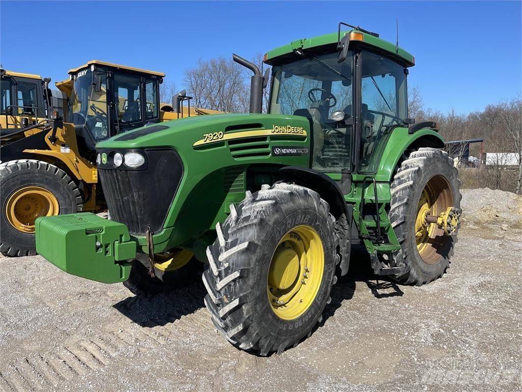 John Deere 7920 Traktoren
