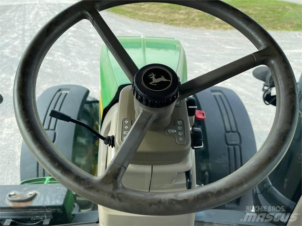 John Deere 8245R Traktoren