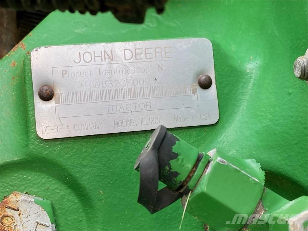 John Deere 8320 Traktoren