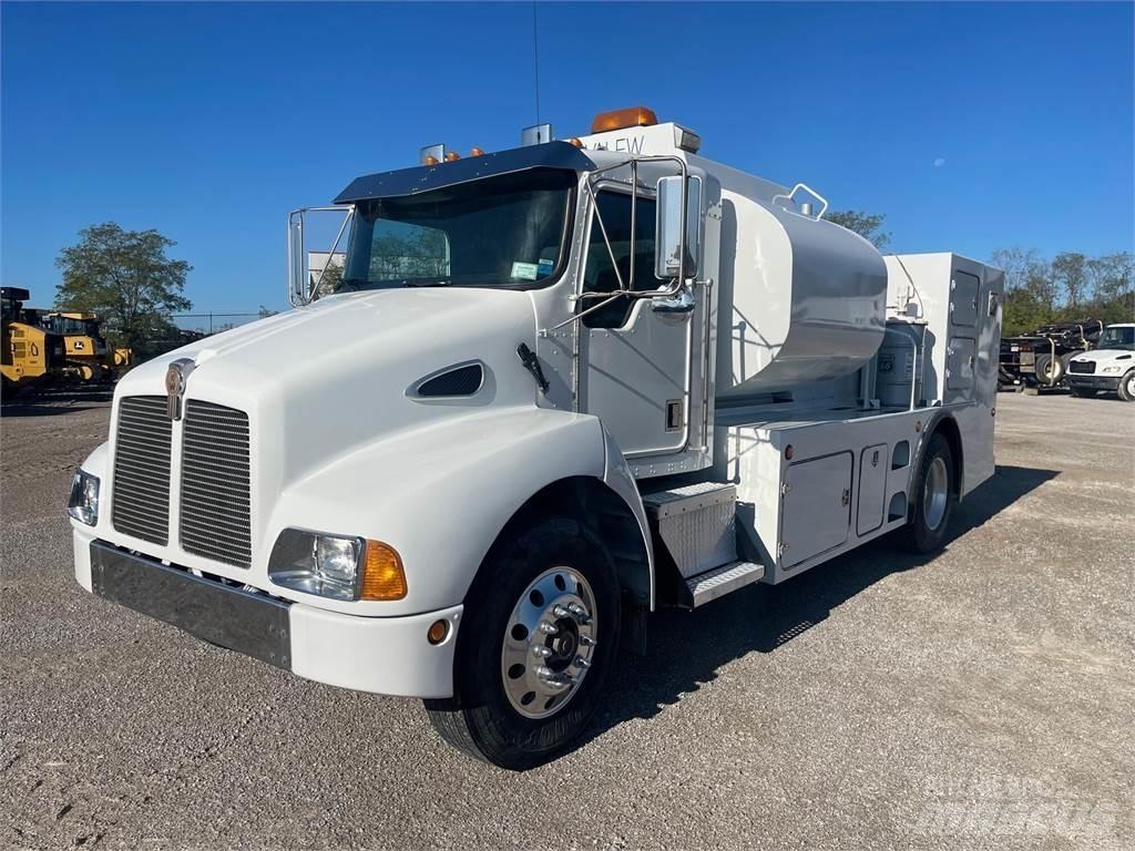 Kenworth T300 Sonstige Baumaschinen
