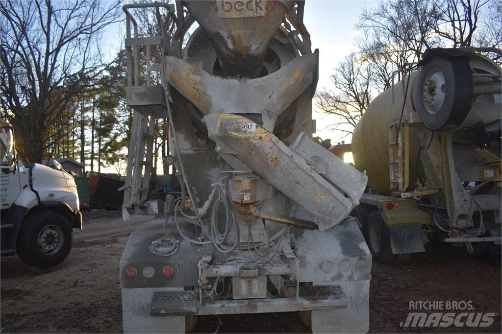 Kenworth T440 Betonmischer