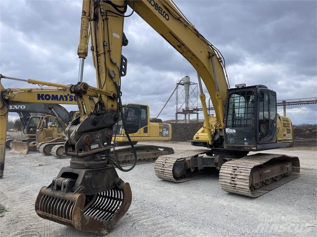 Kobelco SK210 LC-9 Gelenkausleger Lader