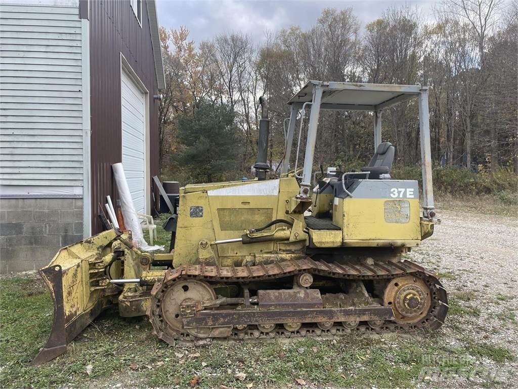 Komatsu D37E-5 Bulldozer