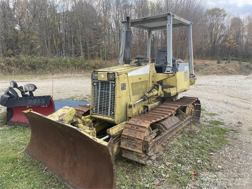 Komatsu D37E-5 Bulldozer