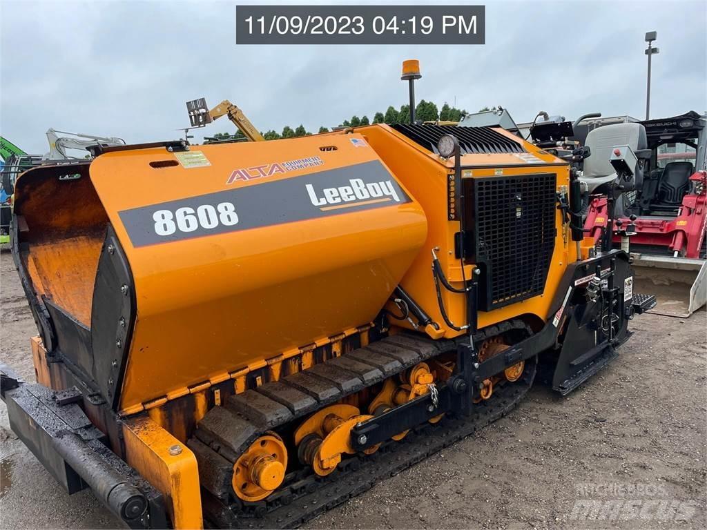 LeeBoy 8608 Strassenfertiger