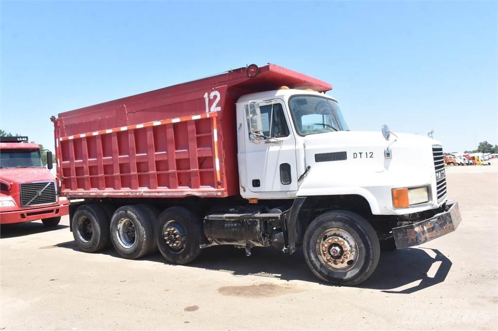 Mack CH613 Kipper