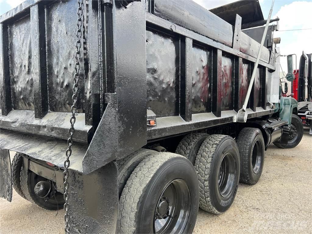 Mack CH613 Kipper