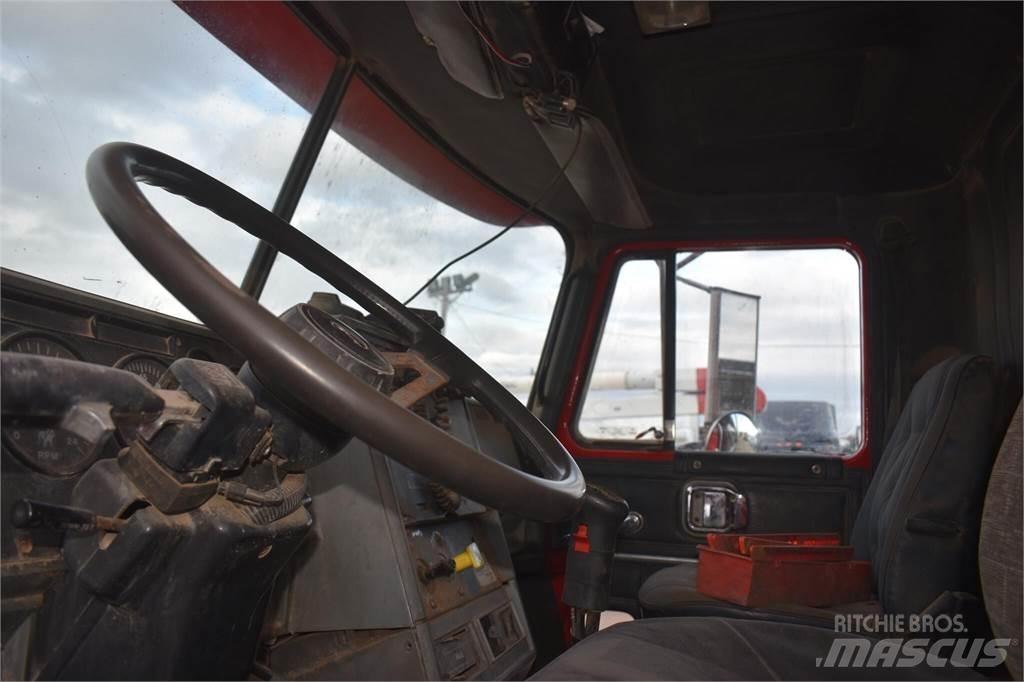 Mack CH613 Kipper