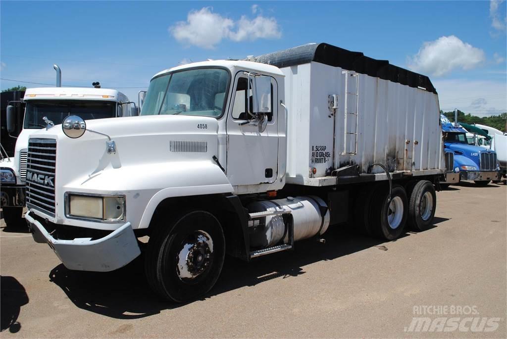 Mack CH613 Kipper
