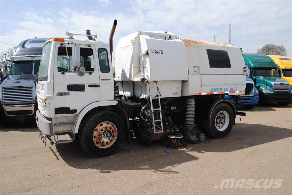 Mack MIDLINER MS250 Kehrmaschine