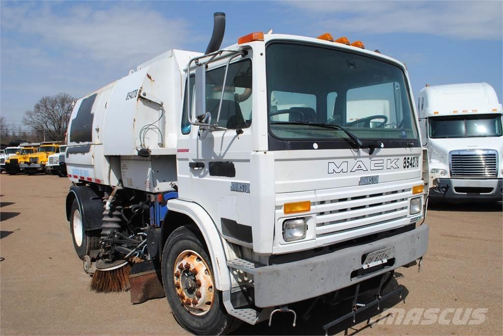 Mack MIDLINER MS250 Kehrmaschine