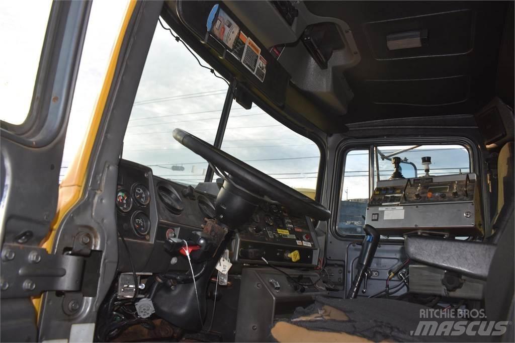 Mack RD688S Kipper