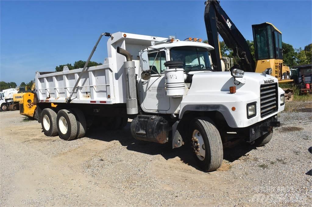 Mack RD690S Kipper