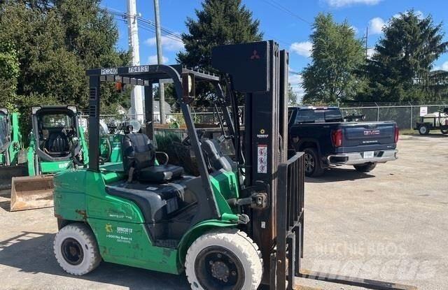 Mitsubishi FG30N Heftrucks overige