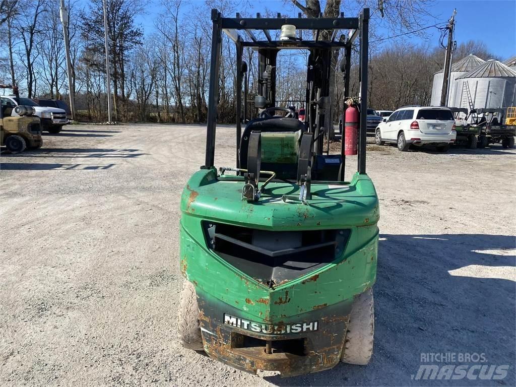 Mitsubishi FG30N Heftrucks overige