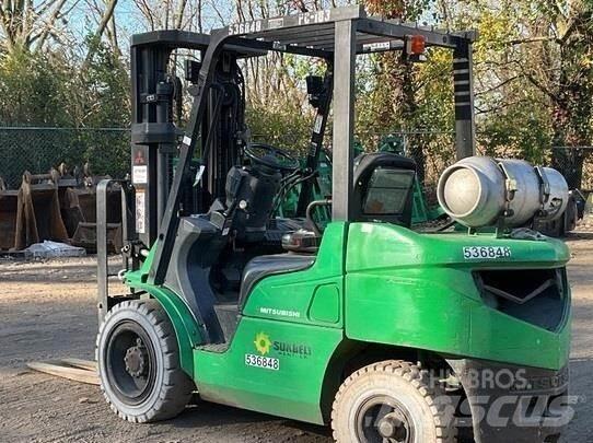 Mitsubishi FG30N Heftrucks overige
