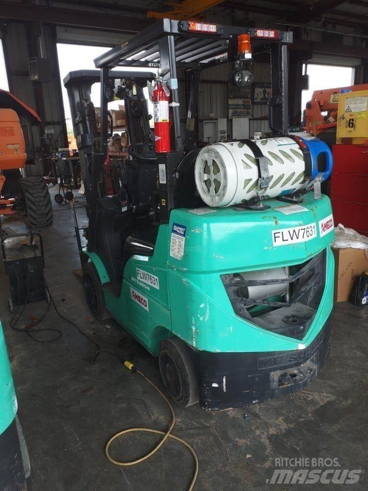 Mitsubishi FGC25 Heftrucks overige
