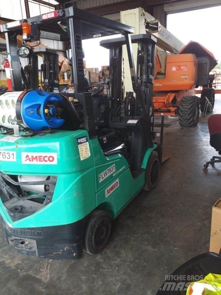 Mitsubishi FGC25 Heftrucks overige