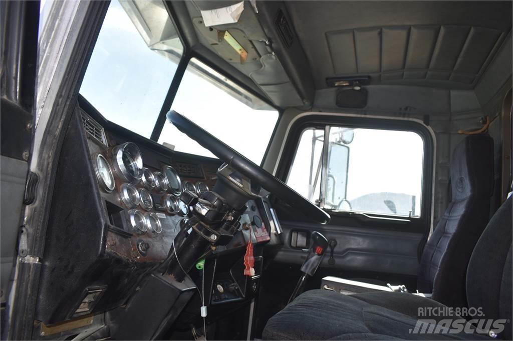 Peterbilt 379EXHD Kipper