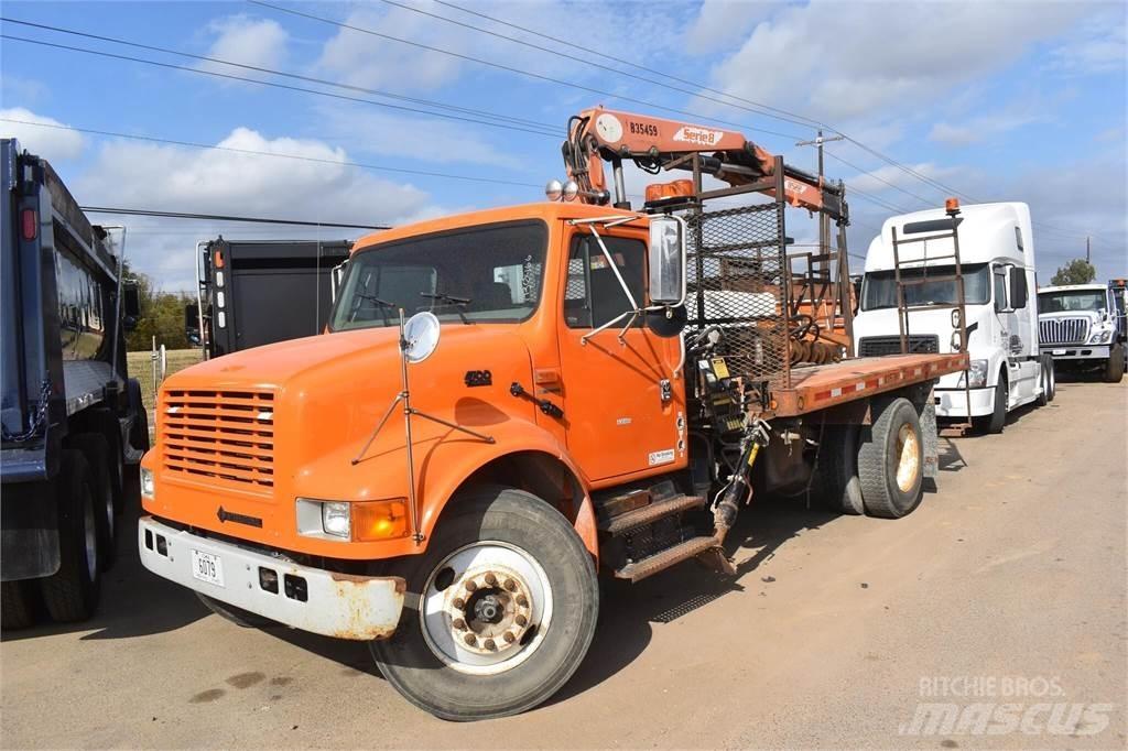 PM 8 Gelenkausleger Lader