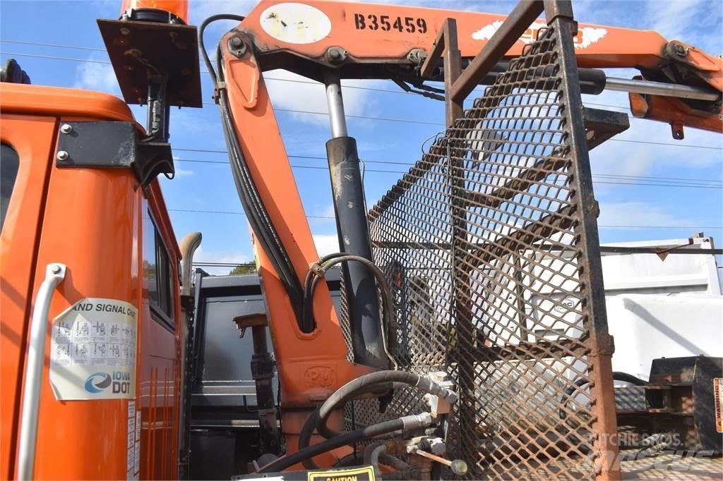 PM 8 Gelenkausleger Lader