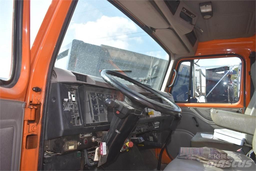PM 8 Gelenkausleger Lader
