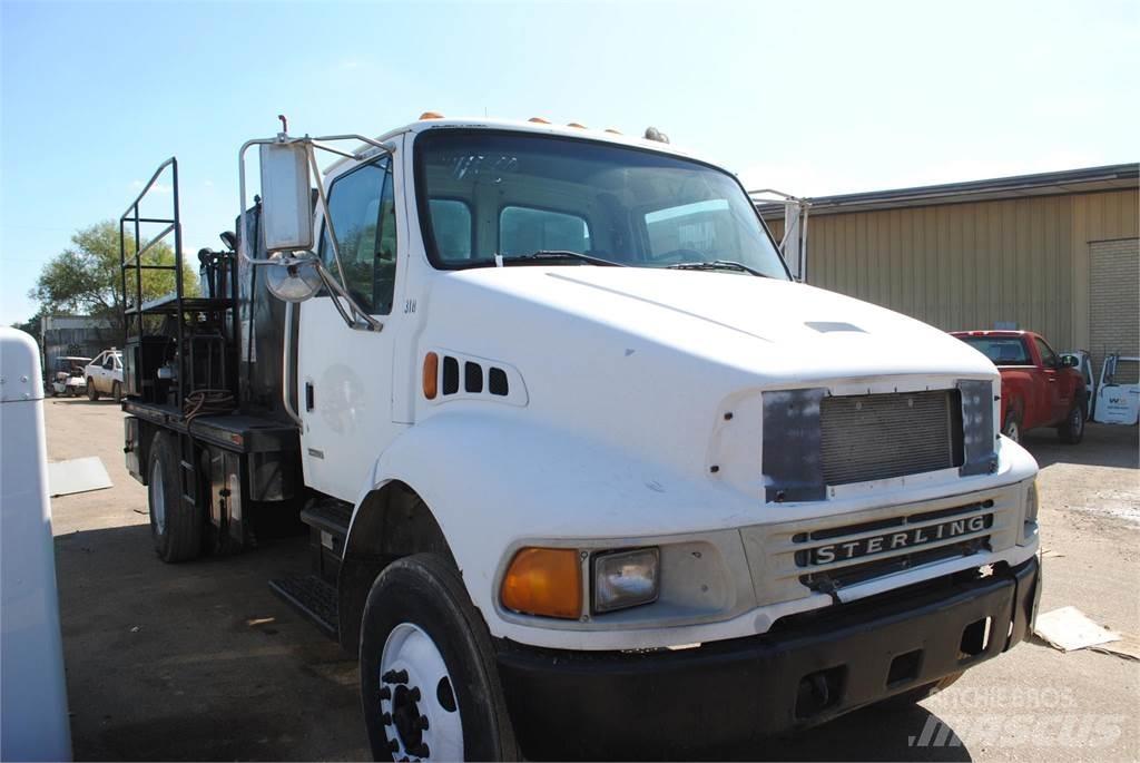 Sterling ACTERRA Tankwagen