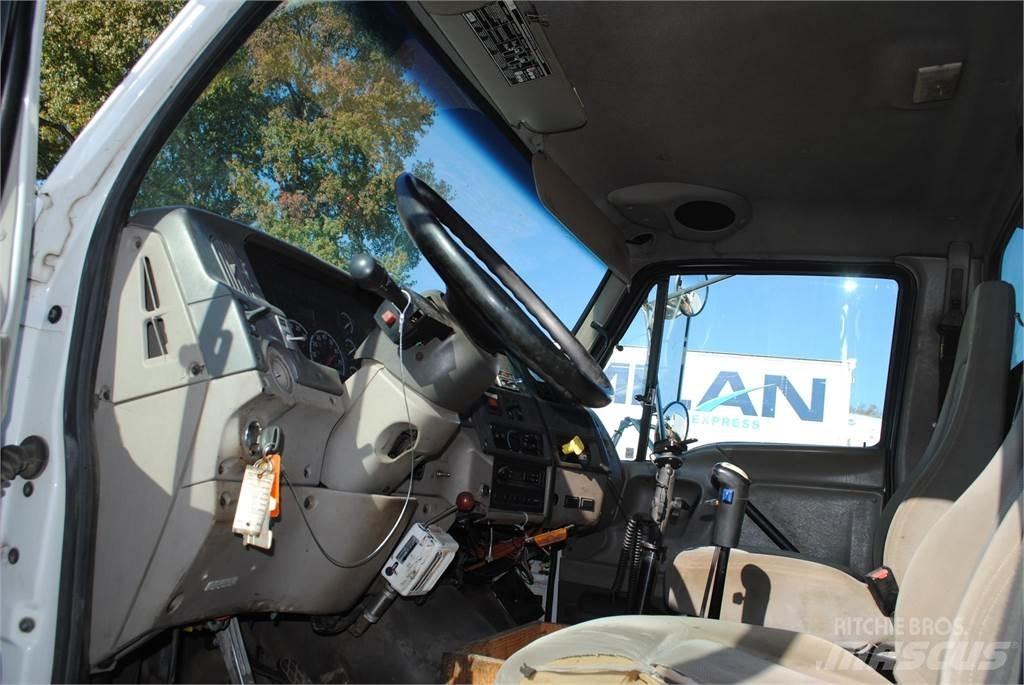 Sterling LT9500 Kranwagen