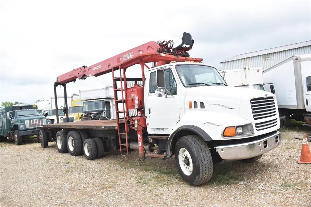 Sterling LT9500 Kranwagen