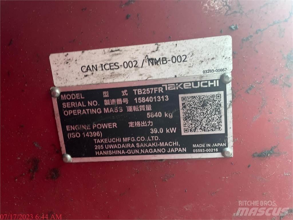 Takeuchi TB257FR Raupenbagger