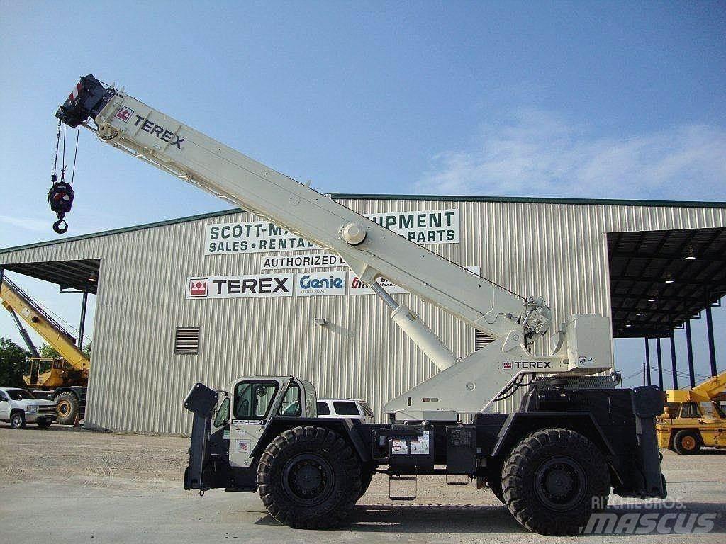 Terex CD225 Ruwterrein kranen