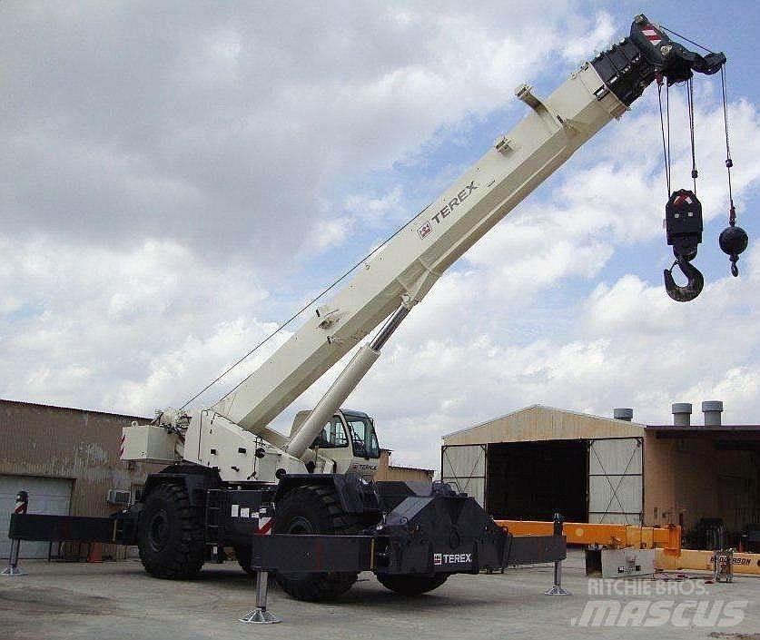 Terex RT130 Ruwterrein kranen