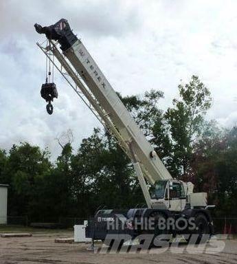 Terex RT670 Ruwterrein kranen