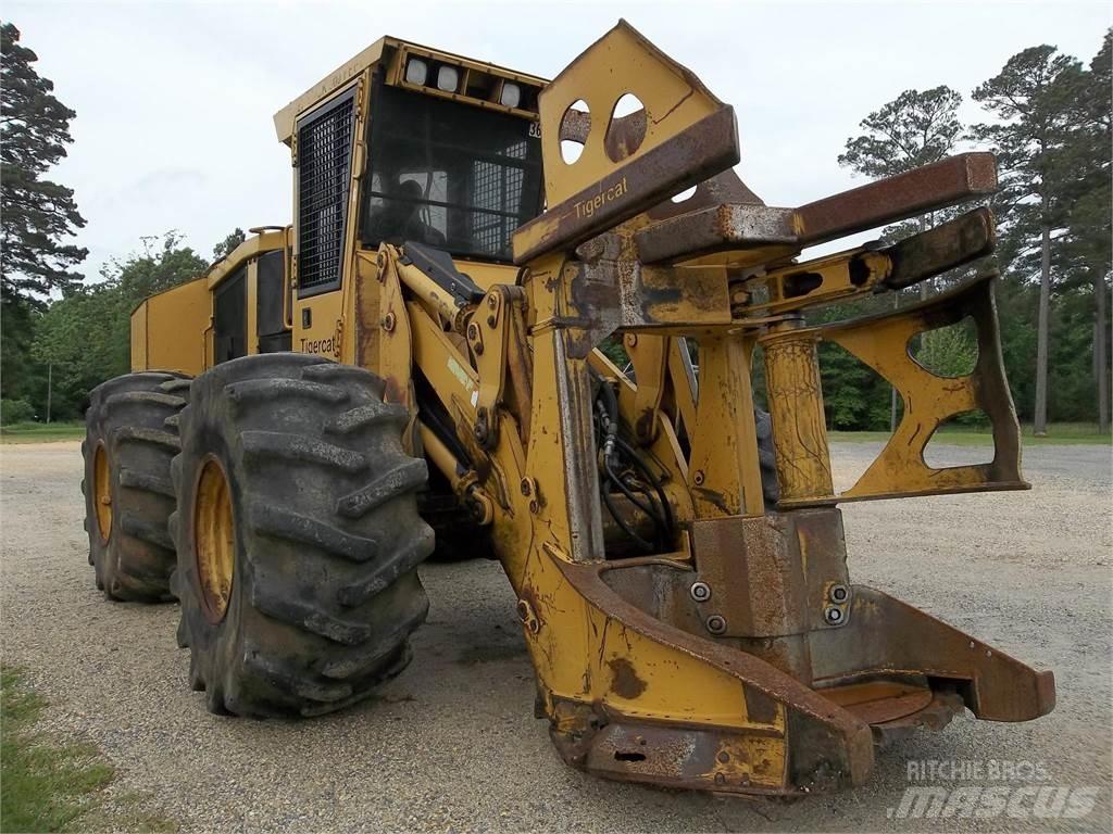Tigercat 718E Forstanhänger/Rückewagen